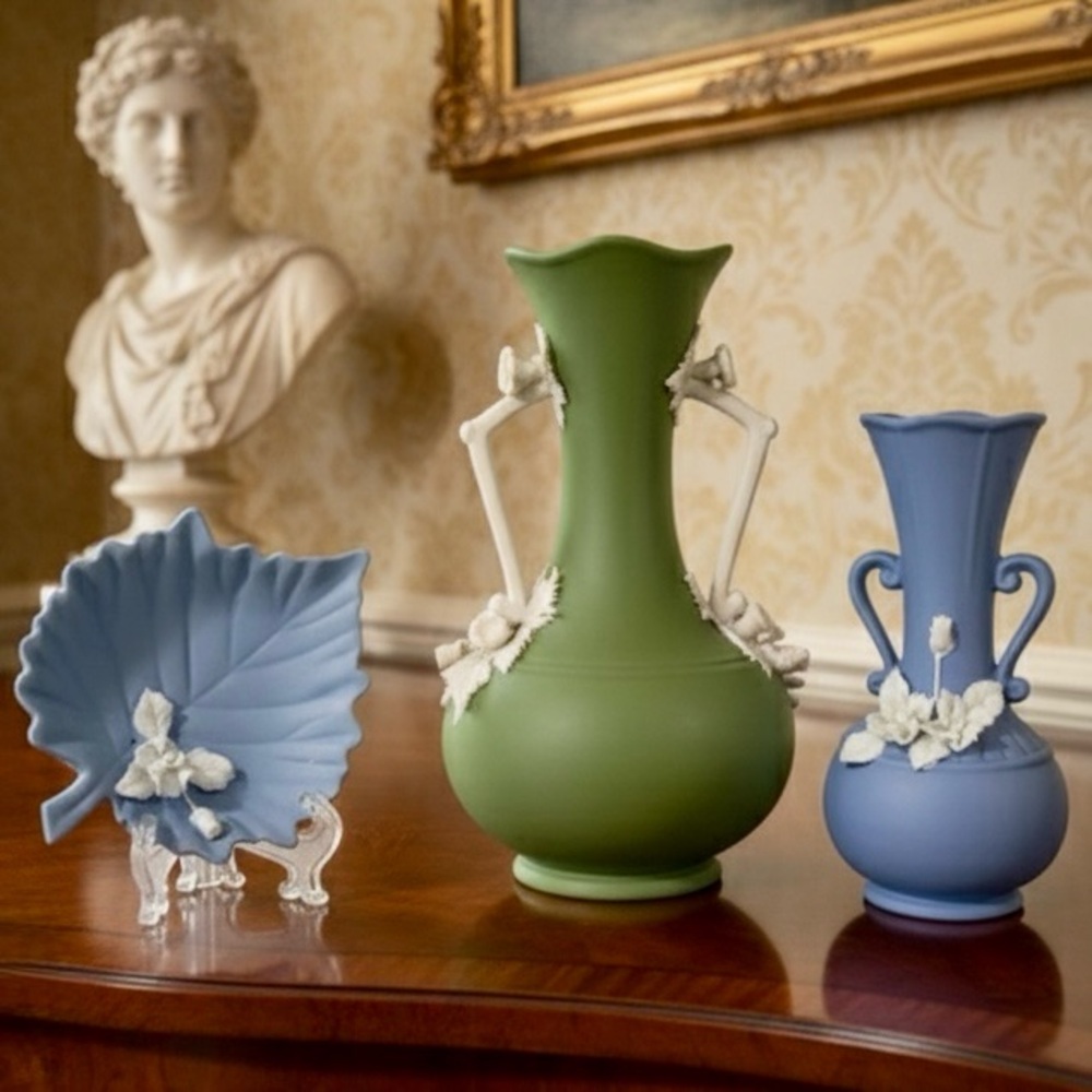 VTG ~ Vase & Plate  SET OF 3